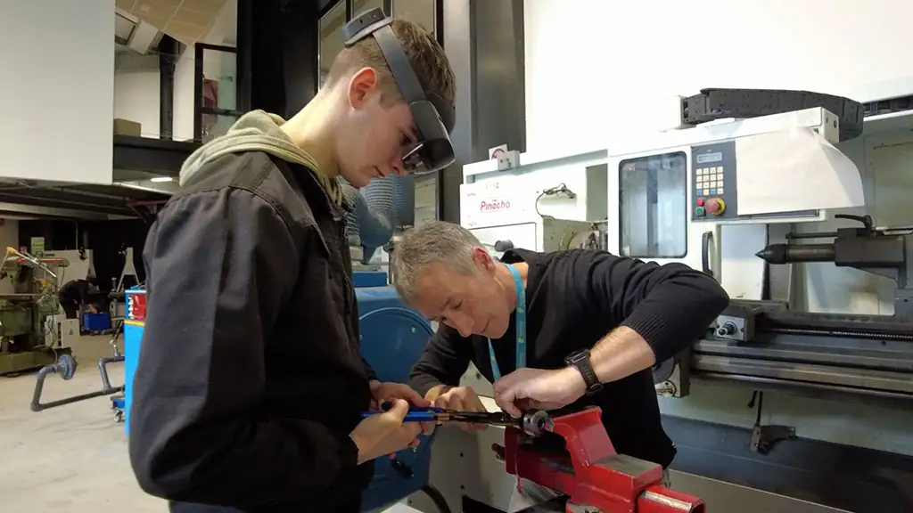 Los alumnos del CIFP Tolosaldea utilizan SAAM para la digitalización de operaciones